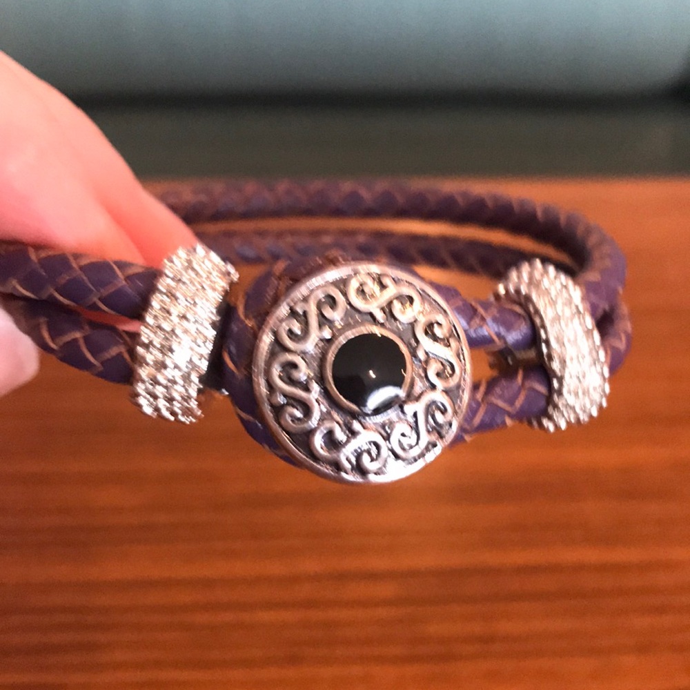 Leather bracelet